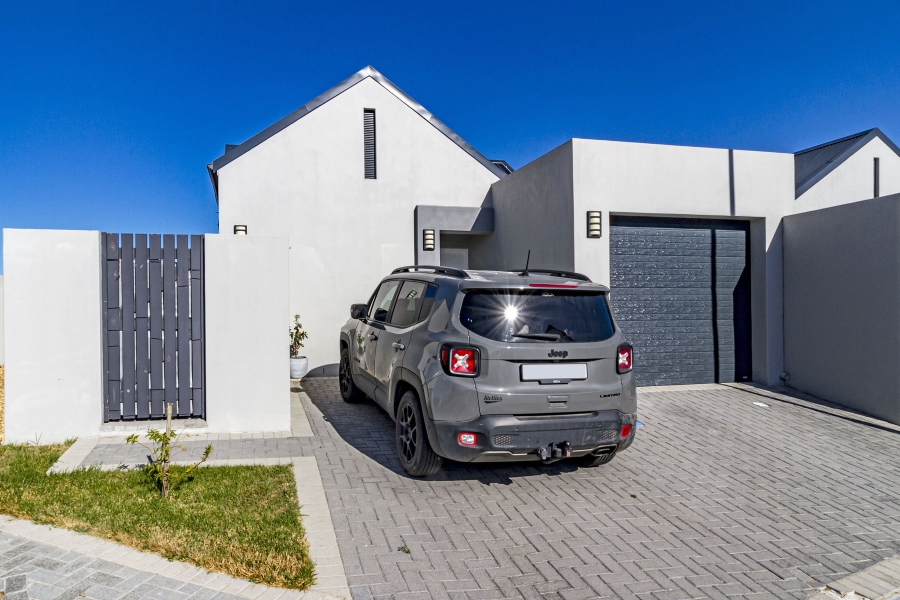 2 Bedroom Property for Sale in Aan de Wijnlanden Western Cape